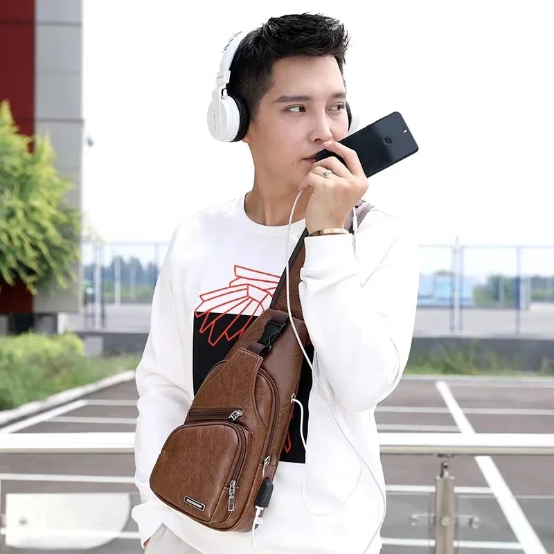 กระเป๋าคาดอก PU สำหรับกีฬากลาง - Outdoor Usb Power Supply บทวิจารณ์และราคา